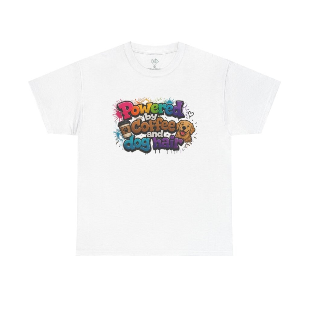 T-shirt « Powered by Coffee and Dogs » —Collection Grow with Indianna